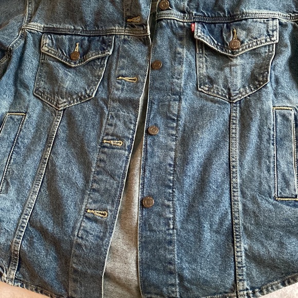 LEVI’s denim jacket - Picture 5 of 6